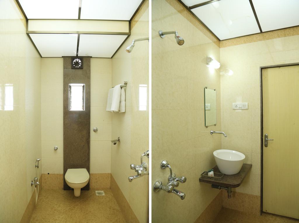 Hotel Panvel Palace Екстер'єр фото